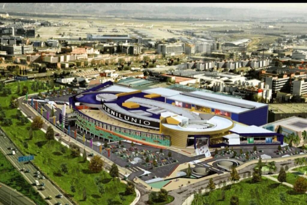 Cerca Airport, Riyadh Air, Ifema, Eisenhower, Wifi, 4 Personas مدريد المظهر الخارجي الصورة